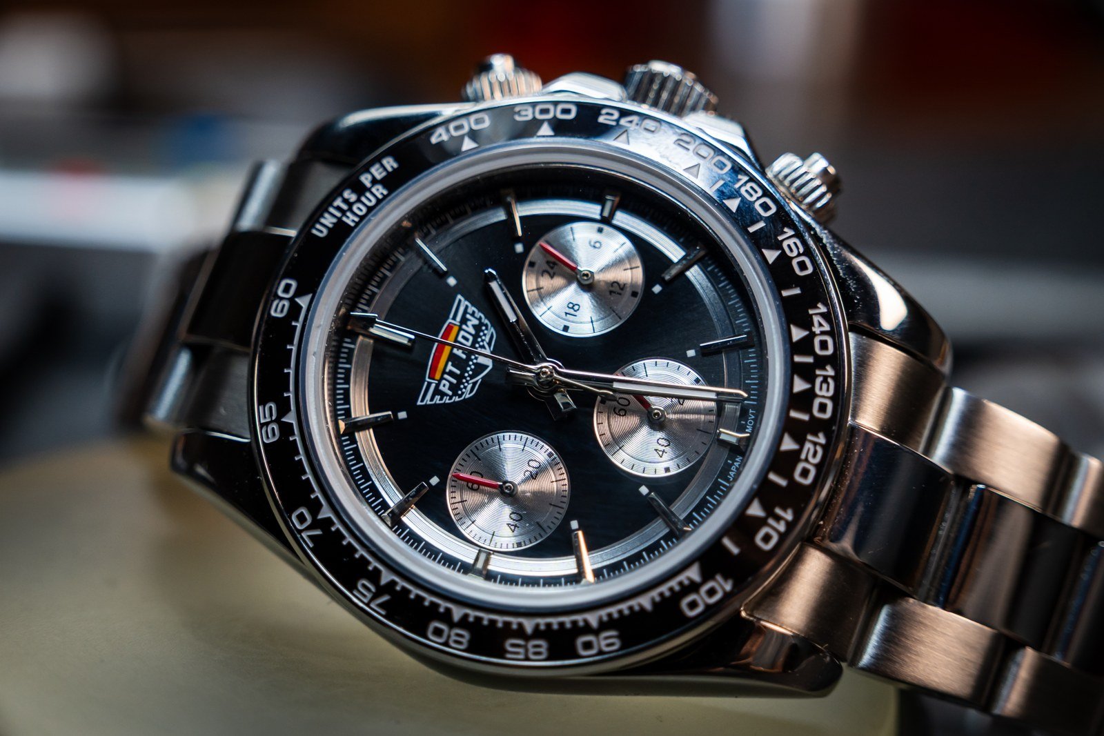 Pit Row chronograph